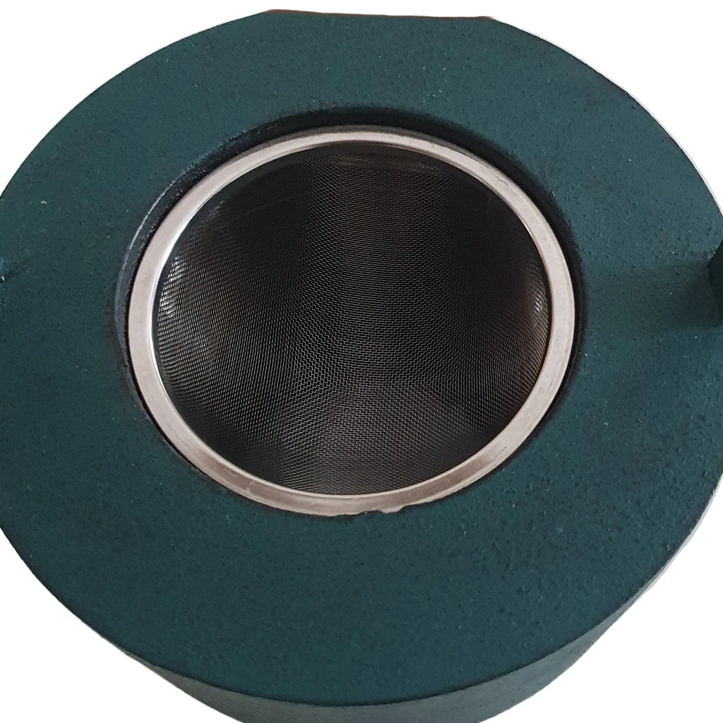 Mukita Teekanne Gusseisen Petrol mit Holzgriff inkl. Teesieb 0.87l +Untersetzer